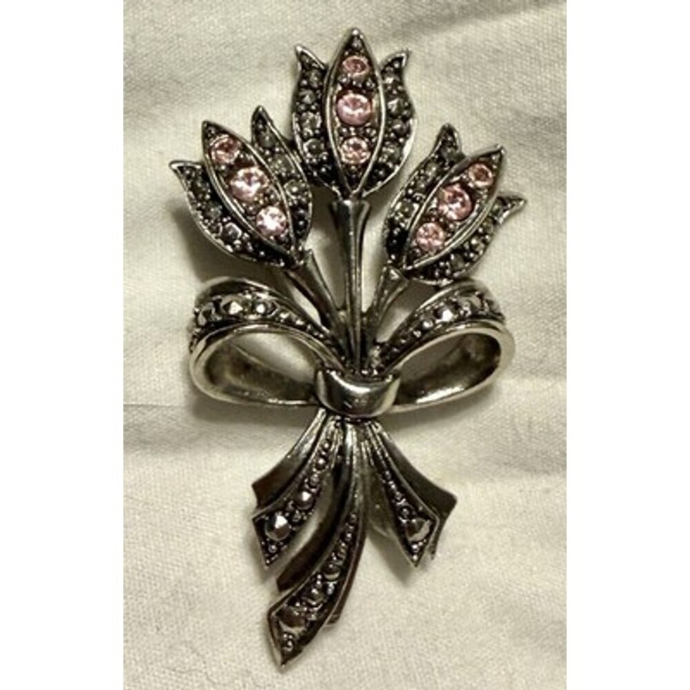 Vintage Avon Silver Tone Pink Rhinestones Bouquet w/Ribbon Brooch Signed